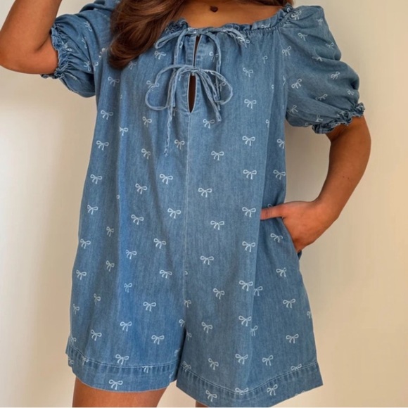 DENIM AND BOWS ROMPER!!!! Soft material!!quality!! Pockets!! NEW!! L - Picture 1 of 4